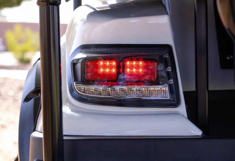 2025 ICON i60L Electric 6 Seater - Image 5