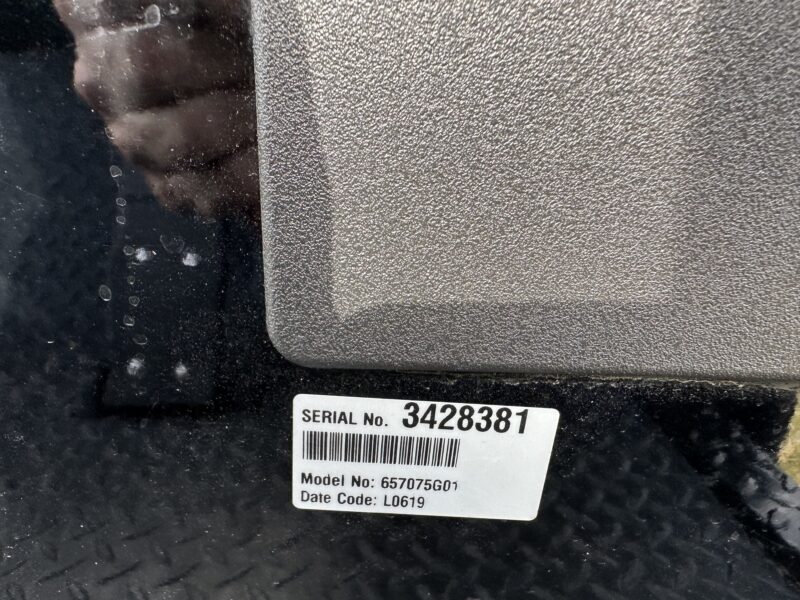 2019 EZGO EZGO Express L6 Gas - Image 2