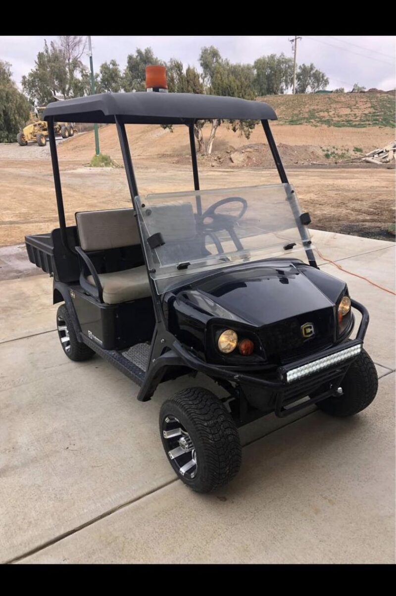 2016 Cushman Gas Golf cart