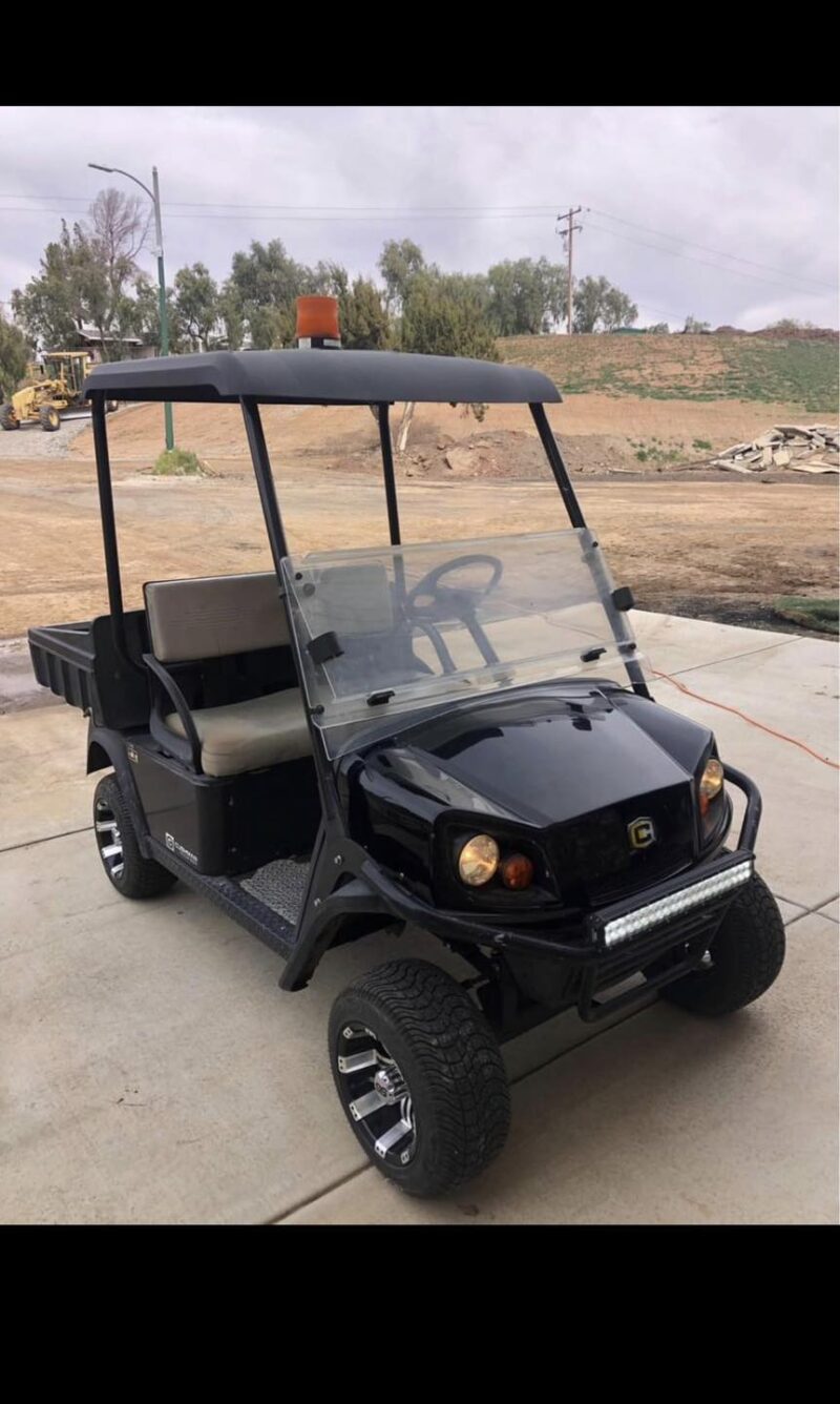 2016 Cushman Gas Golf cart - Image 2
