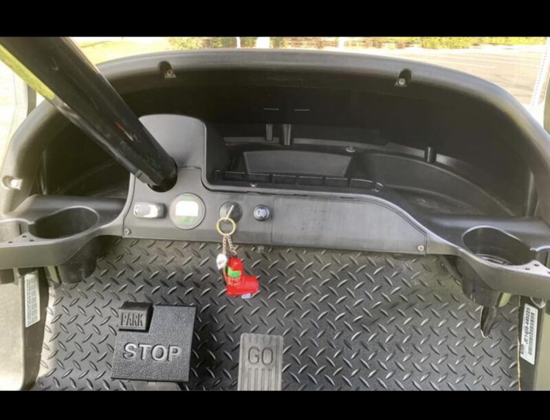 Black 2014 Club car Precedent 6 Seats - Image 7