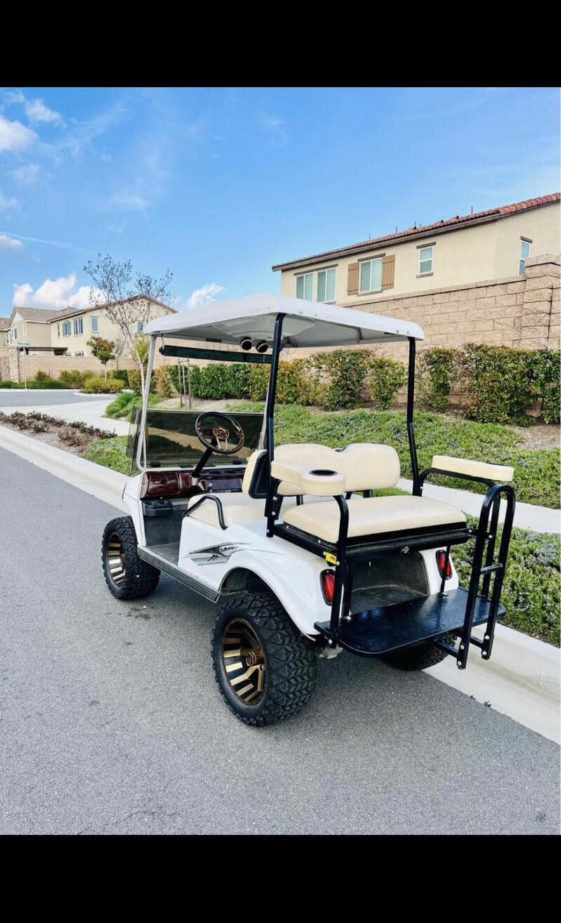 White 1990 Club Car DS 36V Golf Cart - Image 4