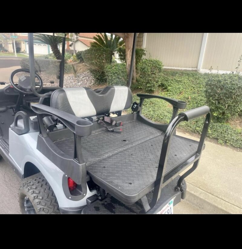 GREY 2011 Ezgo Rxv Golf Cart - Image 3