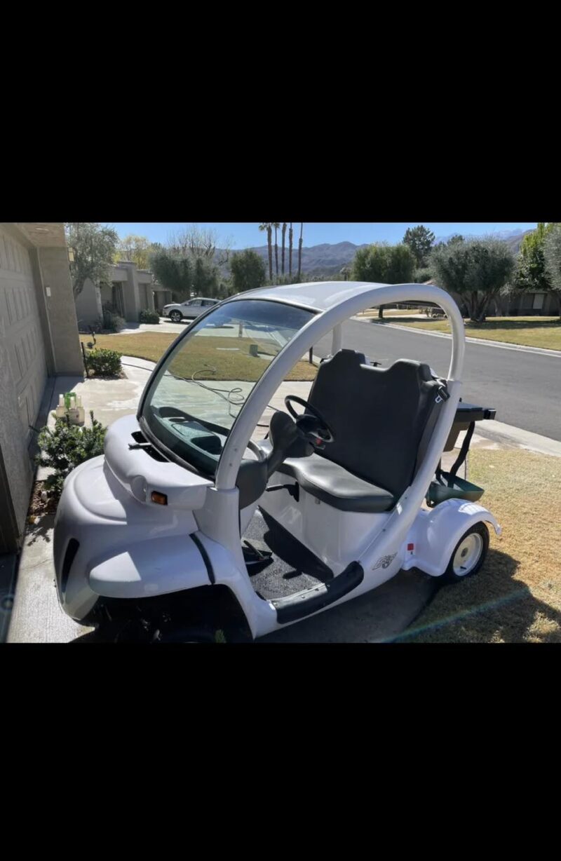 2022 Gem golf cart - Image 2