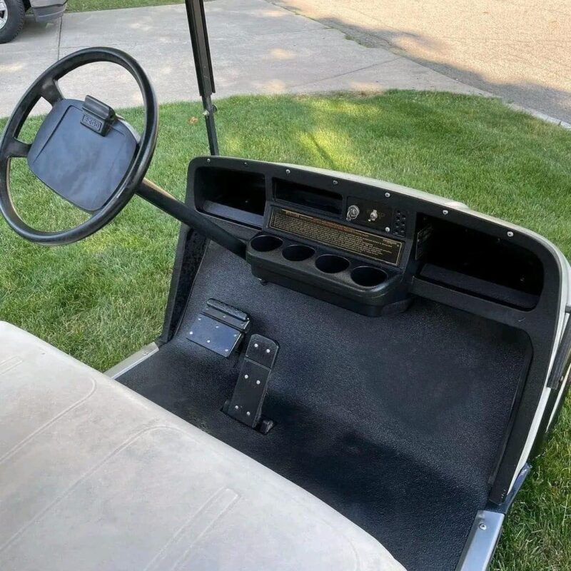 White Yamaha drive 2 efi golf cart - Image 4