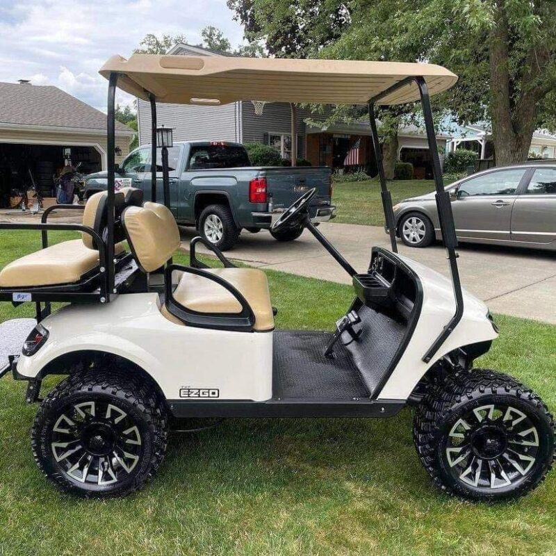 WHITE 2009 EZGO TXT GAS GOLF CART - Image 3