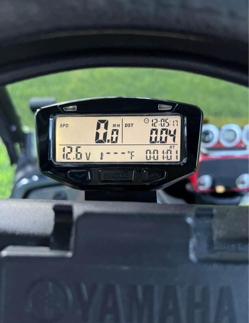 2013 Yamaha EFI Golf cart - Image 4