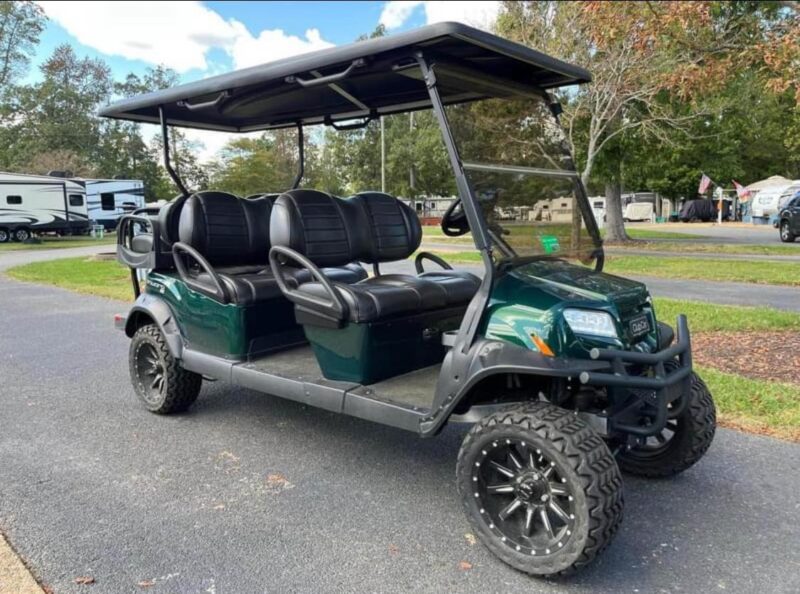 2022 Club Car Onward HP 6 passenger (Jade green w/ black seats)