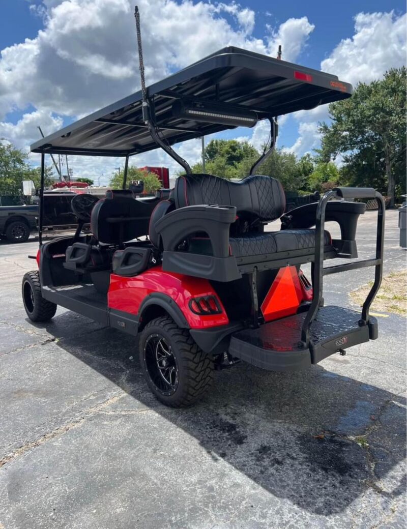 2023 REV EV 6 passenger - Image 8