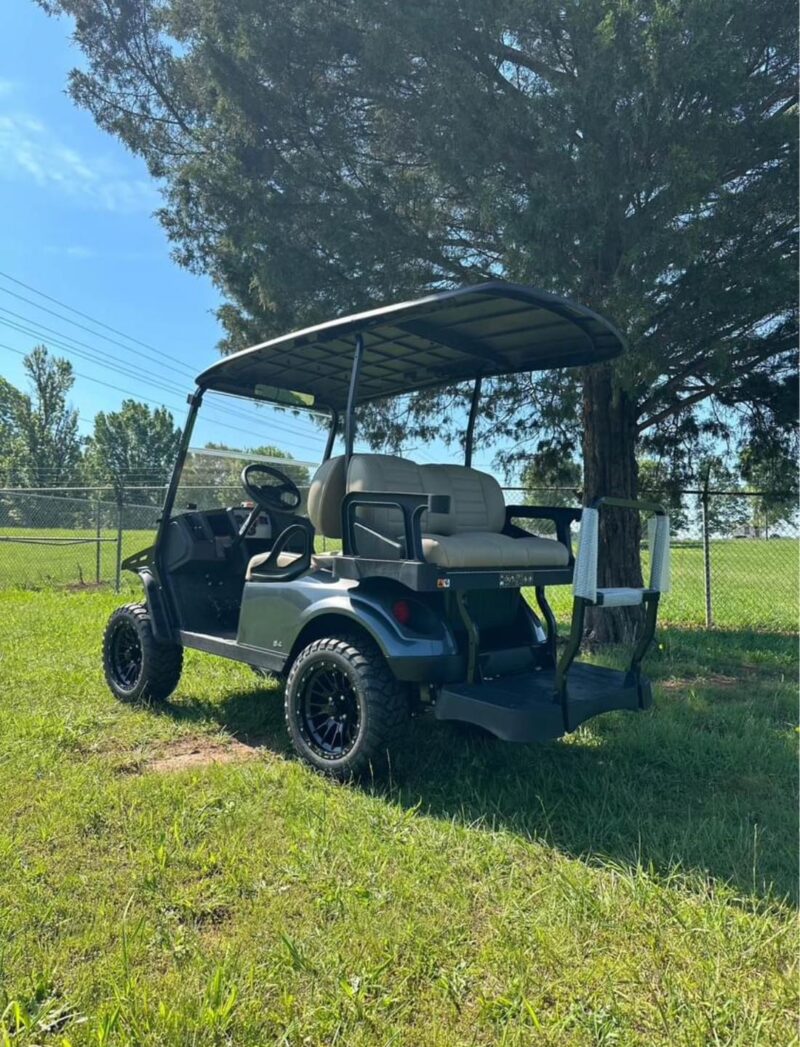 2024 Ezgo Express S4 EFI Golfcarts Brand New! - Image 4