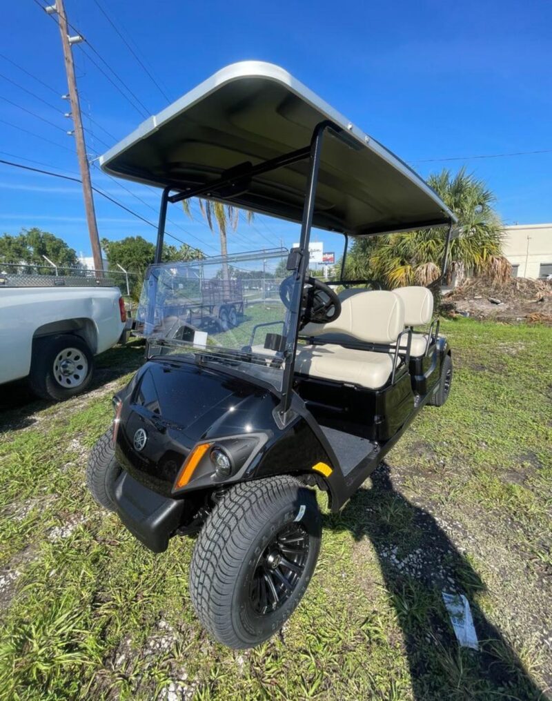 2023 Yamaha Concierge 4 QuieTech Gas Vehicle - Image 2