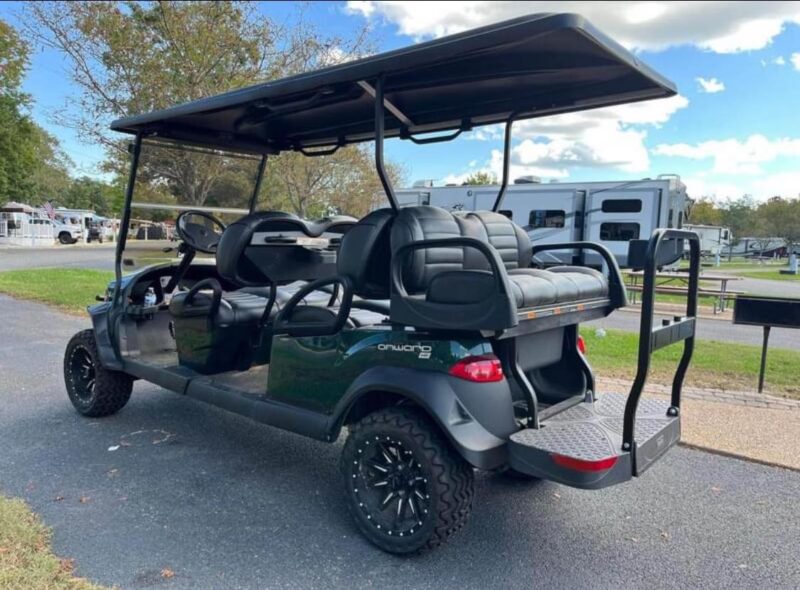 2022 Club Car Onward HP 6 passenger (Jade green w/ black seats) - Image 9