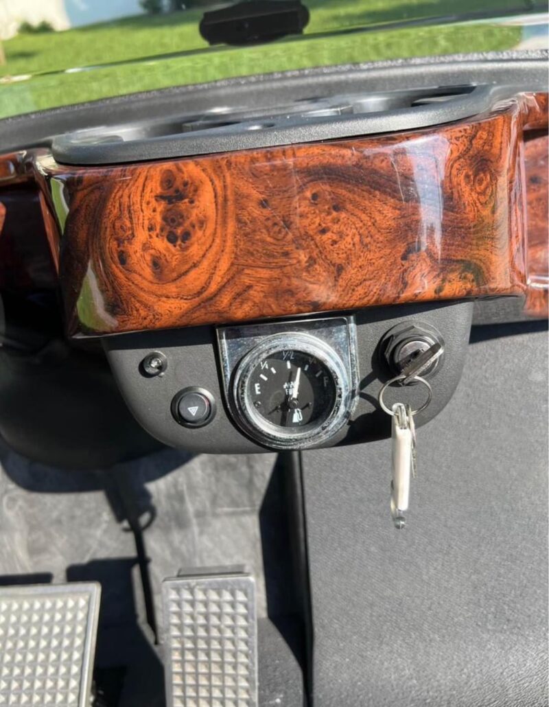 2013 Yamaha EFI Golf cart - Image 6
