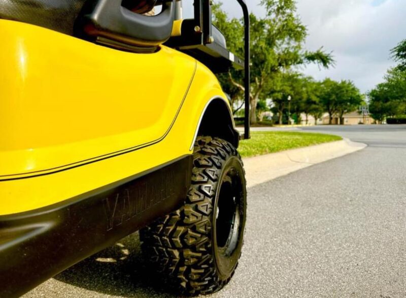 2015 GAS Yamaha LIFTED Golf Cart. - Image 2