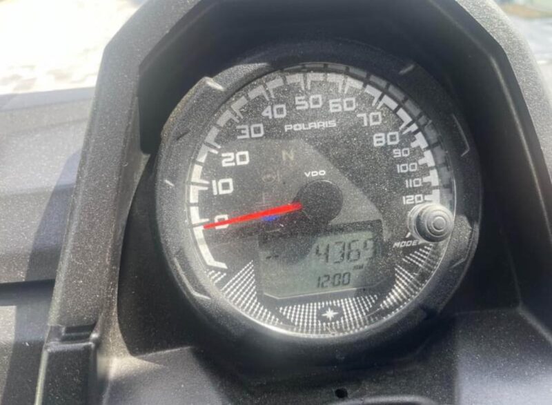 2017 Polaris ranger 900 crew Gasoline . - Image 14