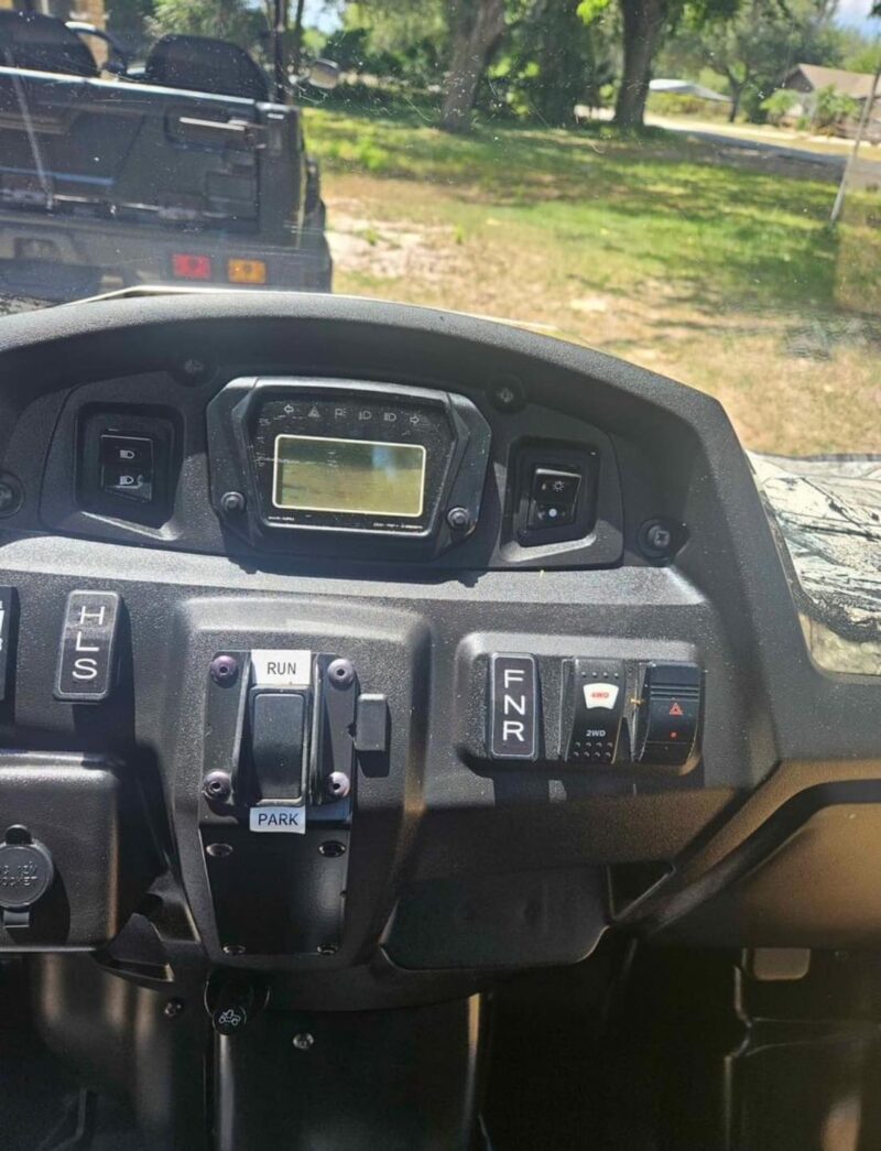 2015 Tomberlin vanish 4x4 electric sxs - Image 4