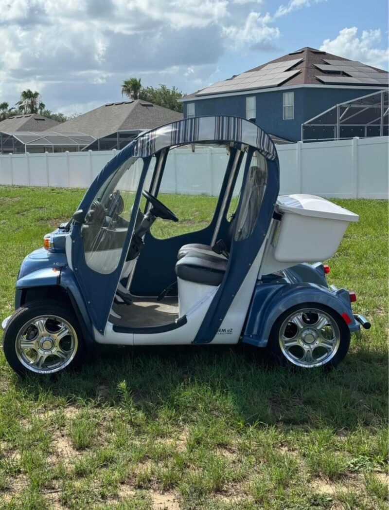 2008 Gem Car Golf Cart special edition e2. - Image 2