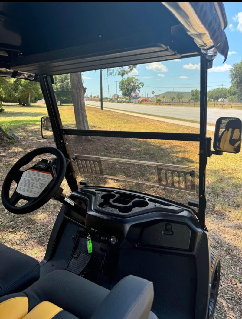 BLACK 2024 New Yamaha QuieTech Gas GolfCart. - Image 8