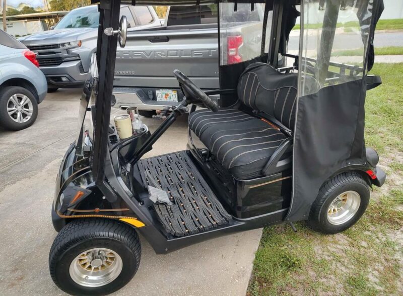 2011 Yamaha gas golf cart. - Image 10