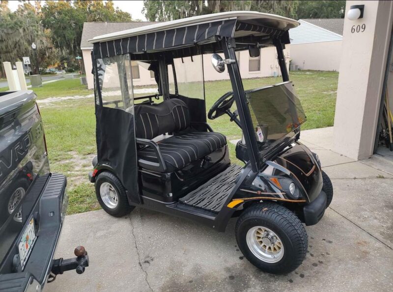 2011 Yamaha gas golf cart.