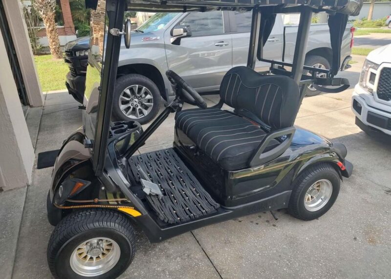 2011 Yamaha gas golf cart. - Image 6
