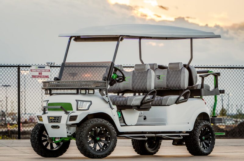 White 2022 EC Club Car Onward 6 Seater - Image 4