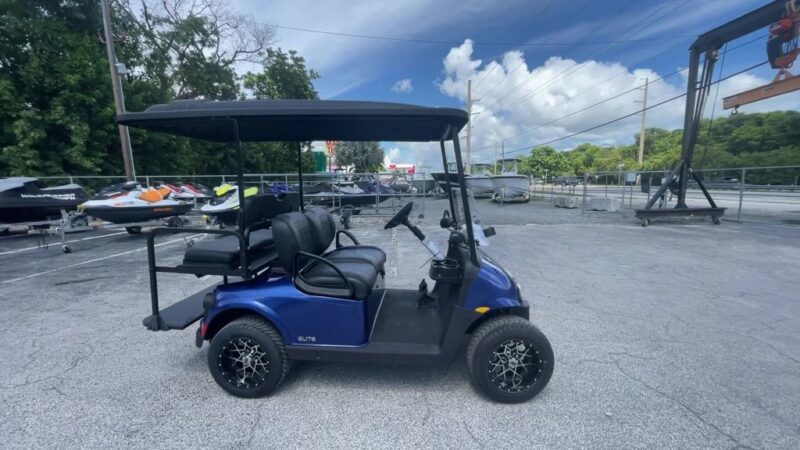 2022 E Z-GO Freedom® RXV® ELiTE Lithium - Image 22