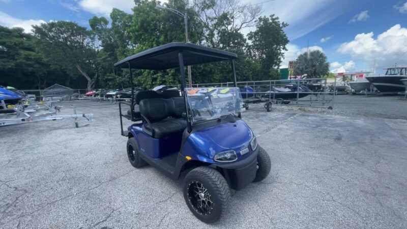 2022 E Z-GO Freedom® RXV® ELiTE Lithium - Image 21