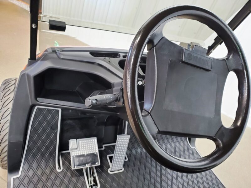Yamaha Electric 6-Seater golf cart - Image 9