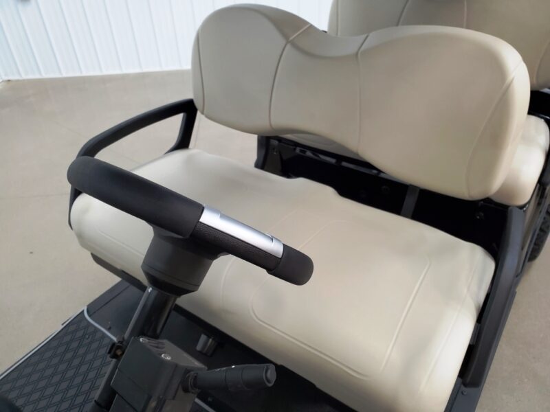 2016 Yamaha Drive Lithium Ion 6-Seater - Image 27