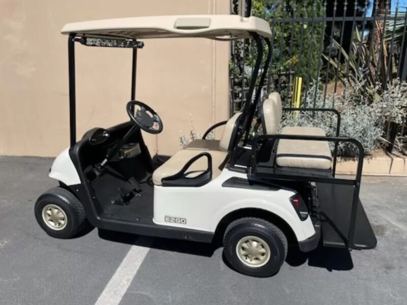 2017 E-Z-GO - Image 2
