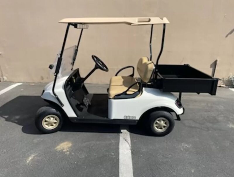 2018 E-Z-GO - Image 8