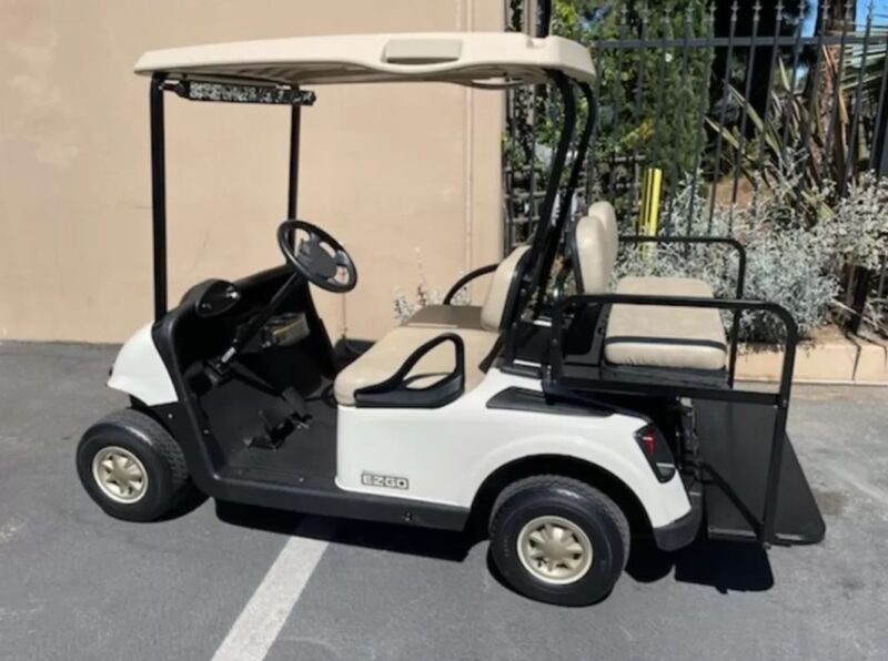 2017 E-Z-GO - Image 3
